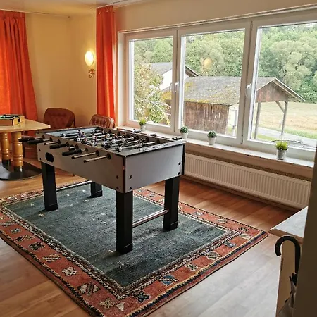 Holiday home Gruppenferienhaus Zum Rabenhorst Fur Bis Zu 16 Personen Am Waldrand Gelegen *