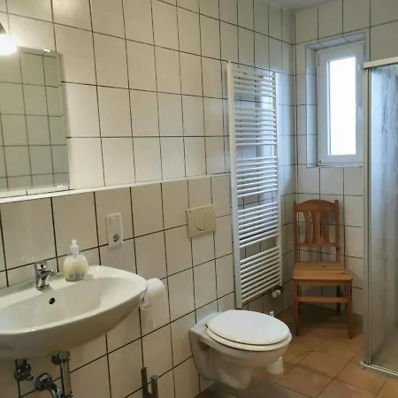 Gruppenferienhaus Zum Rabenhorst Fur Bis Zu 16 Personen Am Waldrand Gelegen Holiday home