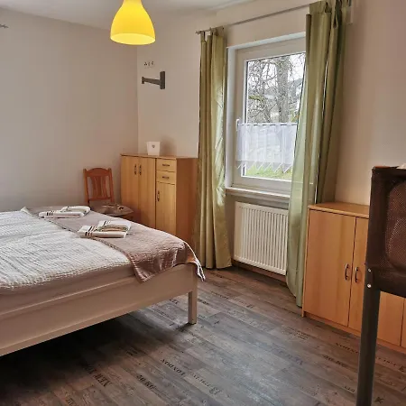 Gruppenferienhaus Zum Rabenhorst Fur Bis Zu 16 Personen Am Waldrand Gelegen Holiday home *