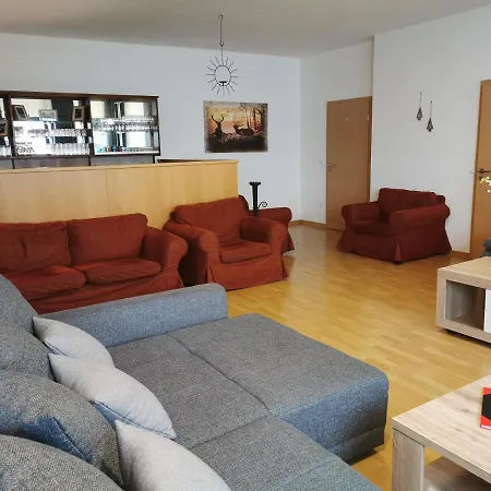 Gruppenferienhaus Zum Rabenhorst Fur Bis Zu 16 Personen Am Waldrand Gelegen Holiday home *
